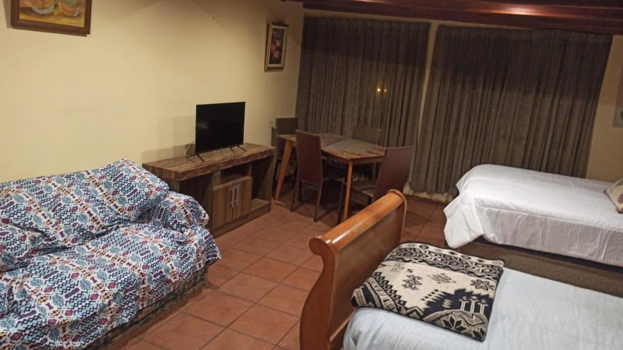 Habitación con terraza Hostal El Gallego